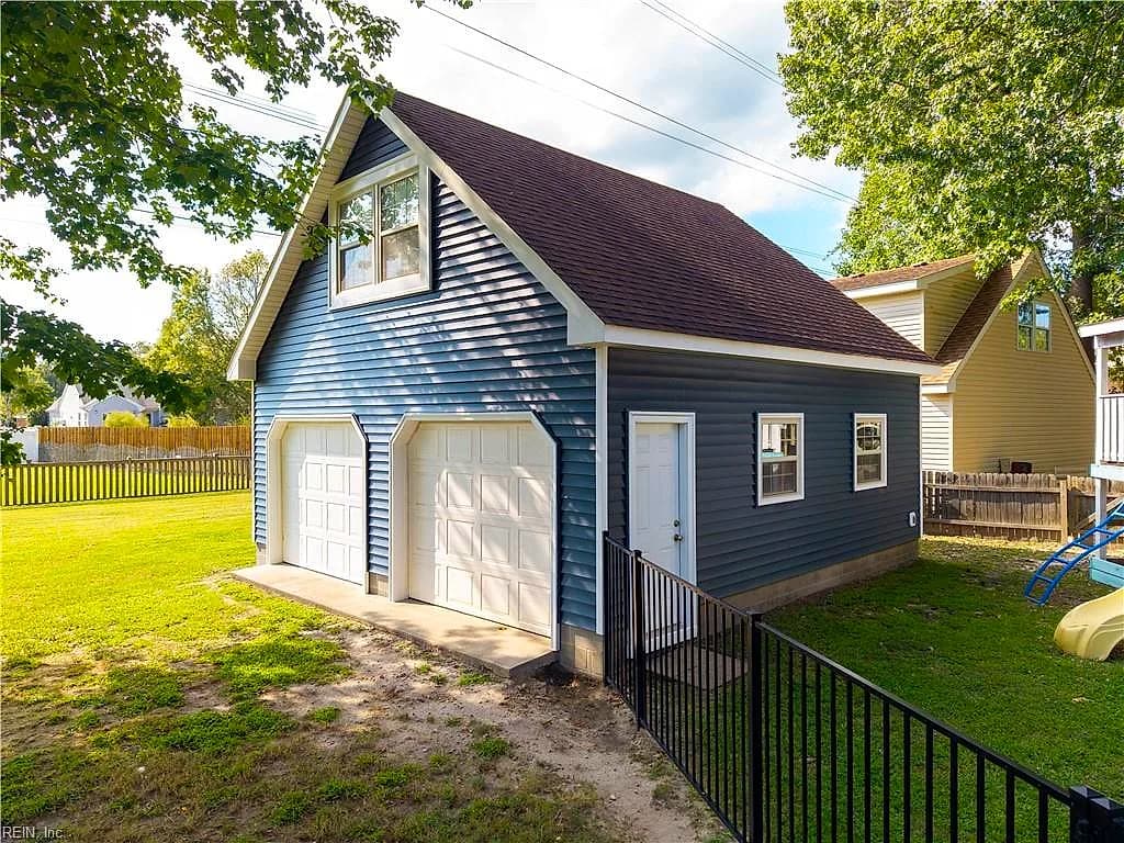 2044 Columbo AVE, CHESAPEAKE VA 23321 - Photo 4