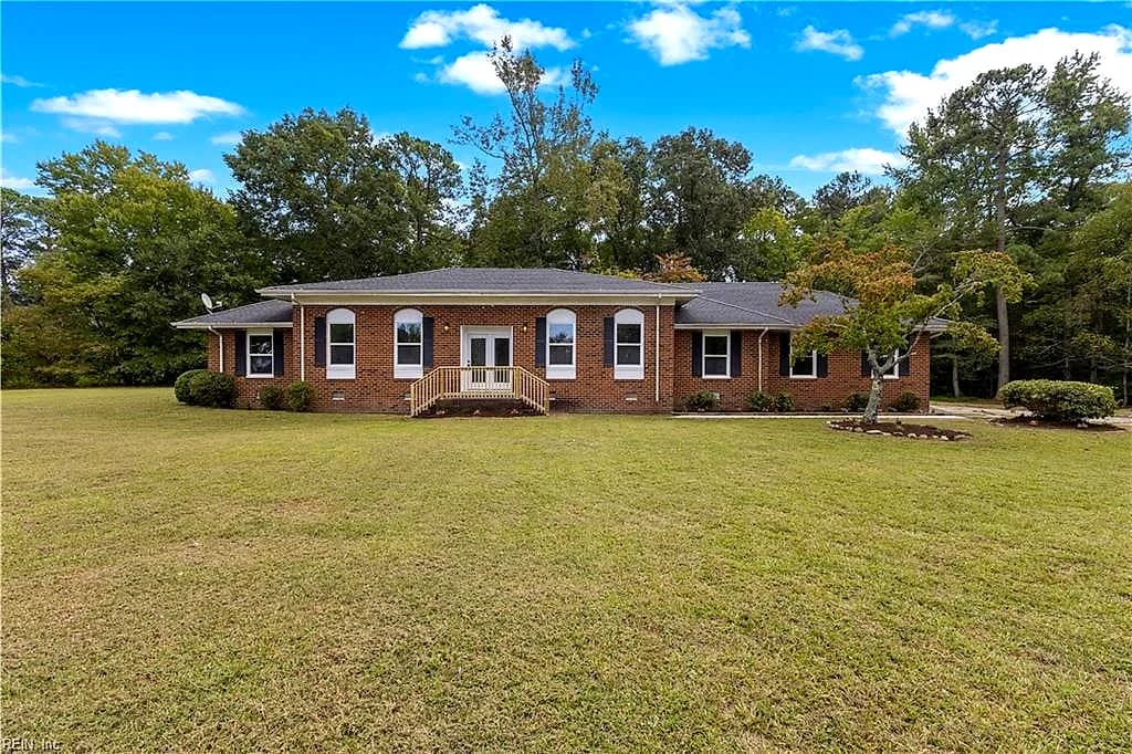 1208 Hog Island RD, SURRY VA 23883 - Main photo