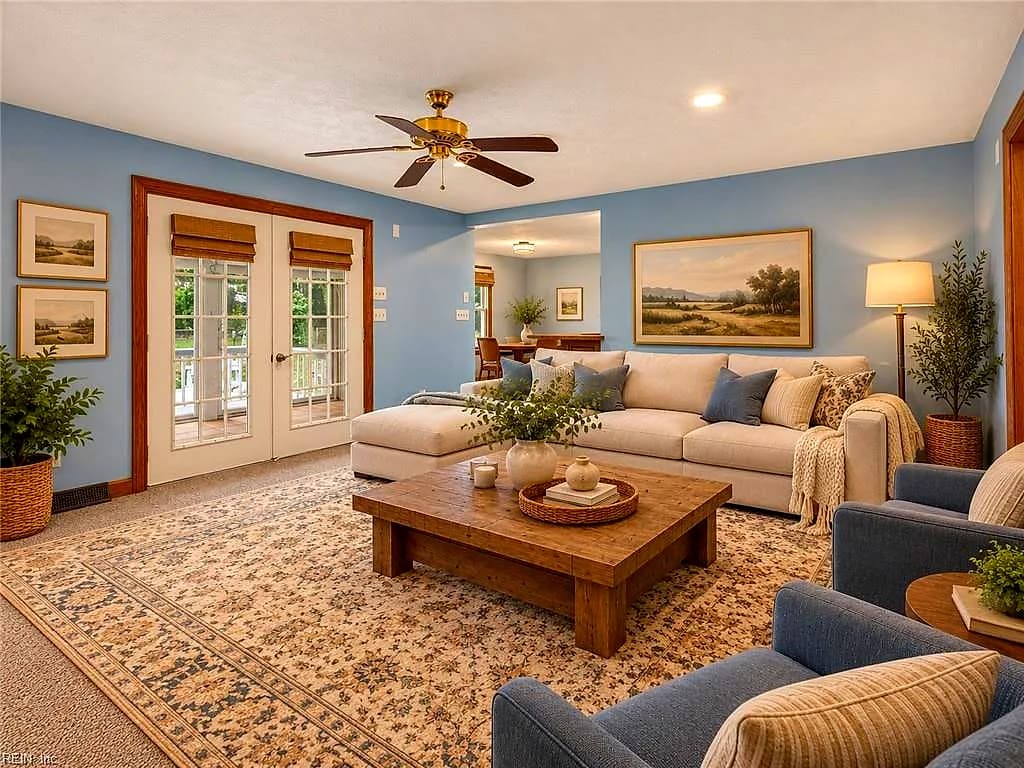 8139 Manor DR, GLOUCESTER VA 23061 - Photo 4
