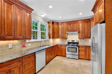 100 Aberfeldy WAY, YORKTOWN VA 23693 thumb 8