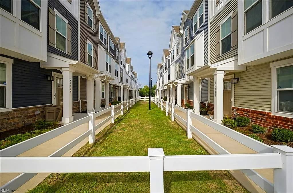 2688 Azalea Garden RD #C, NORFOLK VA 23515 - Photo 5