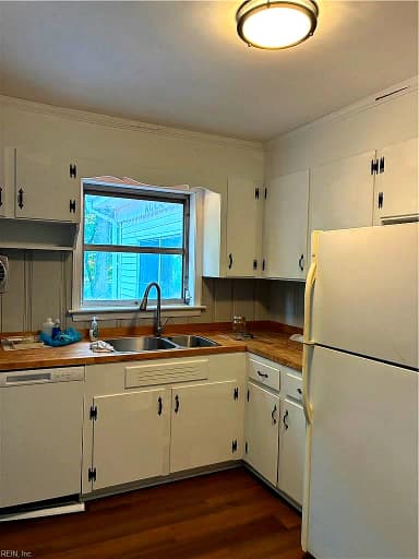 240 E McGinnis CIR, NORFOLK VA 23502 thumb 9
