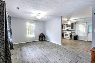 3931 Crosscreek LN, GLOUCESTER VA 23061 thumb 5