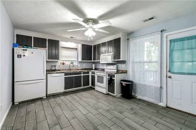 3931 Crosscreek LN, GLOUCESTER VA 23061 thumb 8