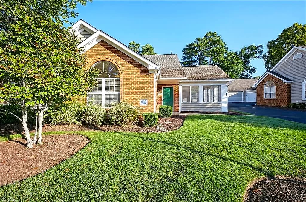 308 Timberline LOOP, YORKTOWN VA 23692 - Photo 3