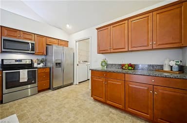 308 Timberline LOOP, YORKTOWN VA 23692 thumb 10