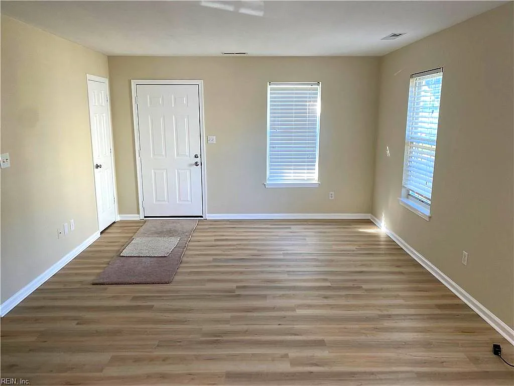 2500 Greenwood DR, PORTSMOUTH VA 23702 - Photo 3