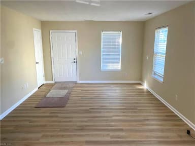 2500 Greenwood DR, PORTSMOUTH VA 23702 thumb 3