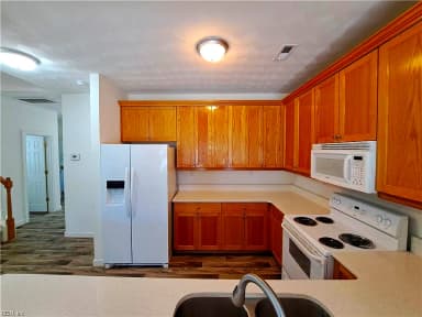 2223 Potters RD, VIRGINIA BEACH VA 23454 thumb 9