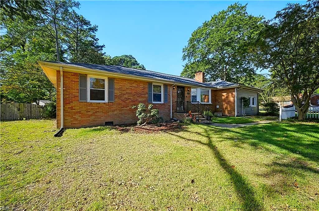 2024 Lisbon RD, CHESAPEAKE VA 23321 - Photo 5