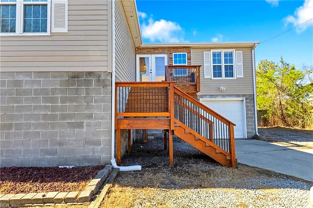 174 Messick RD, POQUOSON VA 23662 - Photo 3