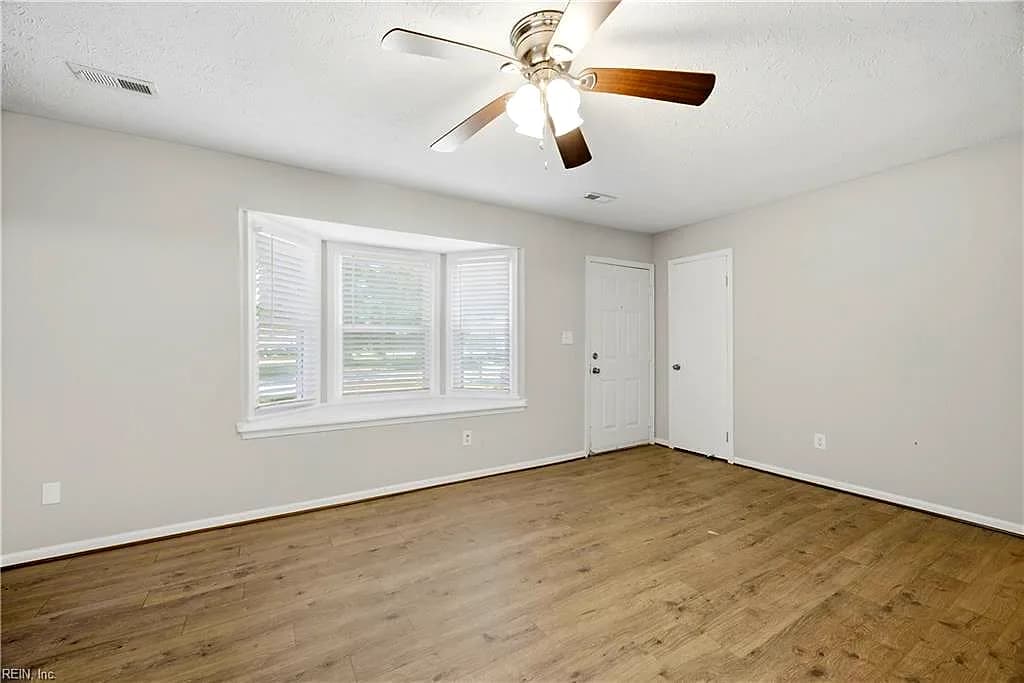 249 Batson DR, NEWPORT NEWS VA 23602 - Photo 5
