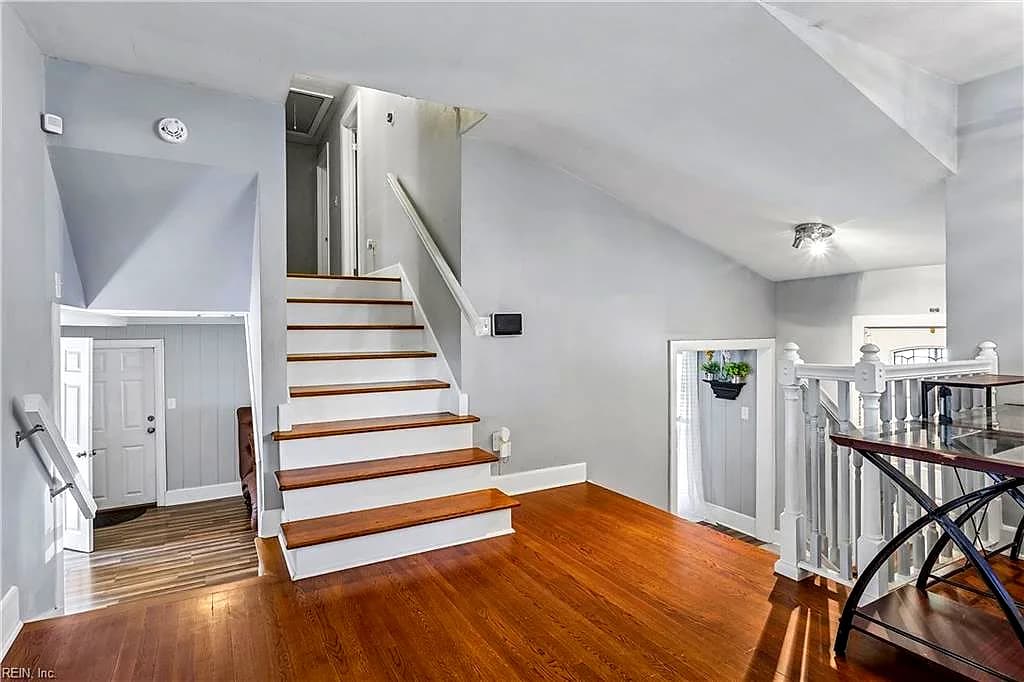 33 Green CT, NEWPORT NEWS VA 23601 - Photo 5