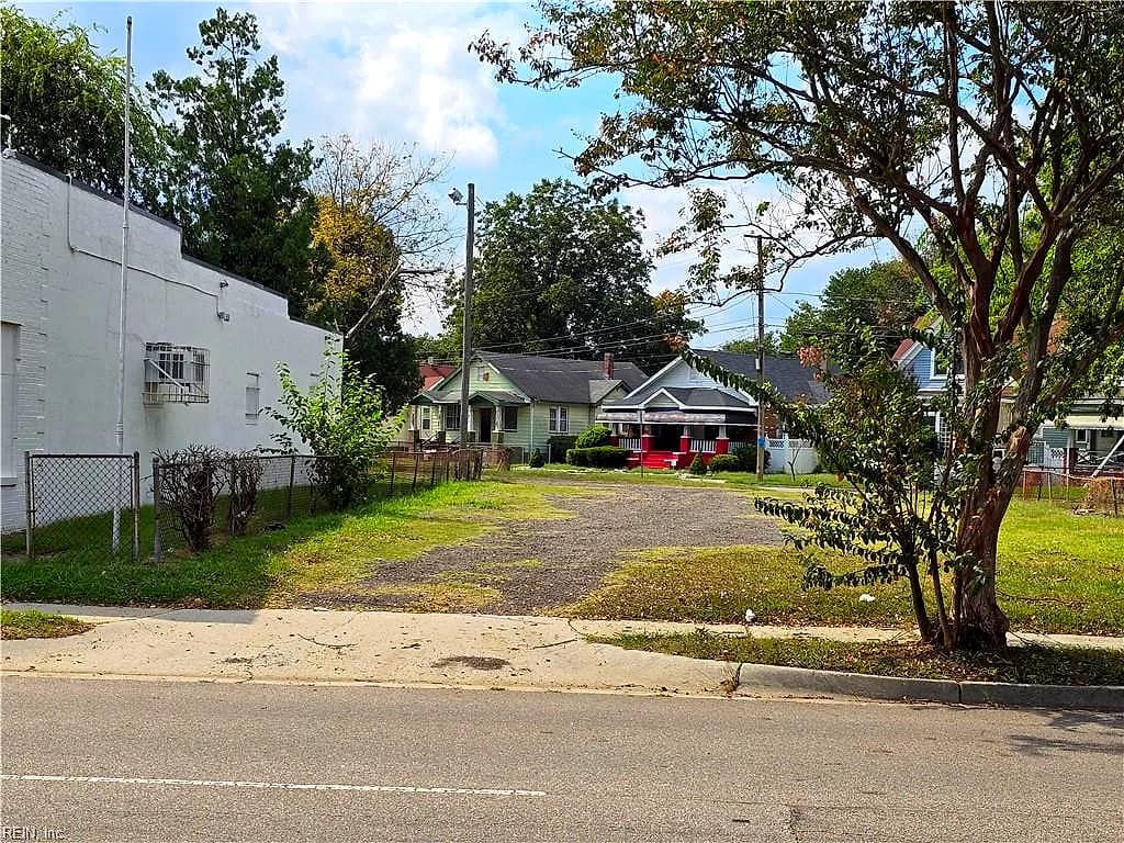 907 Campostella RD, NORFOLK VA 23523 - Photo 2