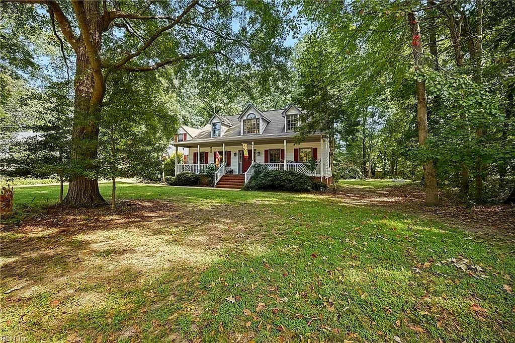 23261 Tara CT, CARROLLTON VA 23314 - Photo 4