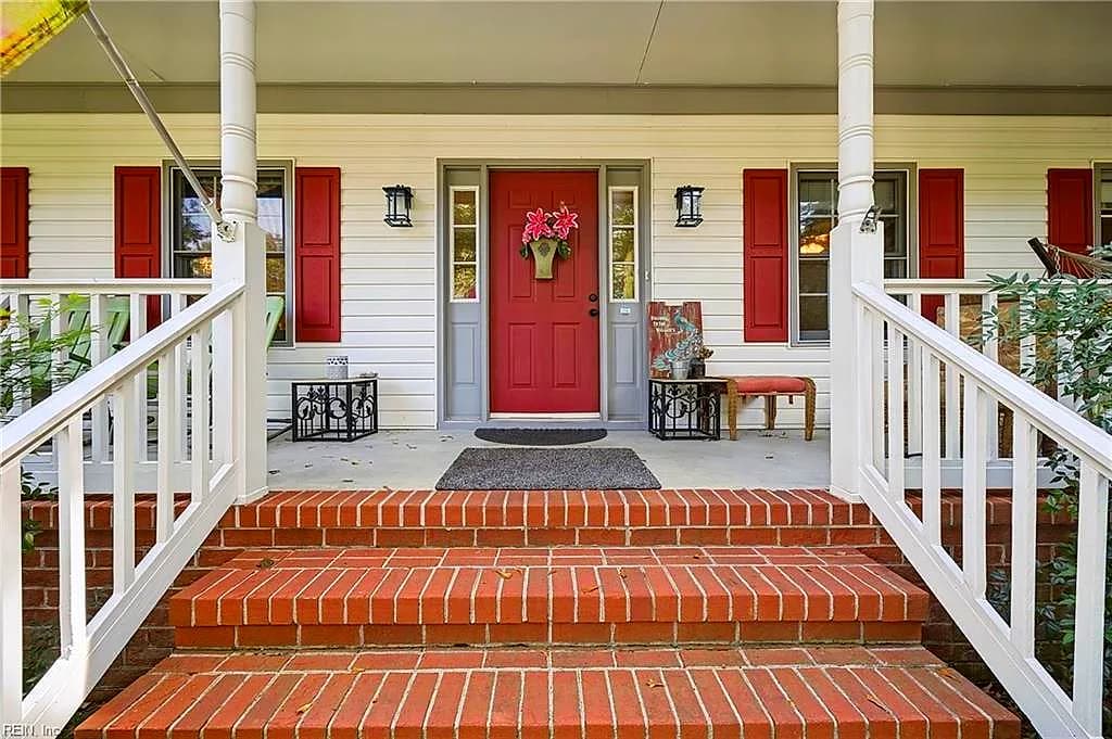 23261 Tara CT, CARROLLTON VA 23314 - Photo 5