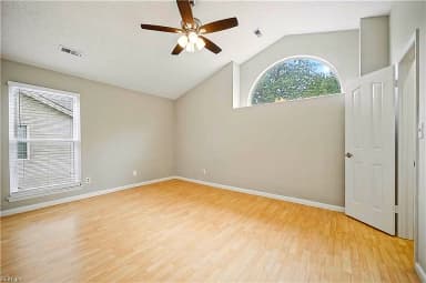 449 E Lake CIR, CHESAPEAKE VA 23322 thumb 7