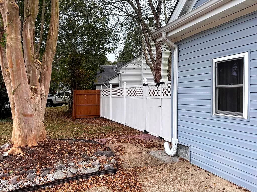 3024 Red Maple LN, VIRGINIA BEACH VA 23452 - Photo 3