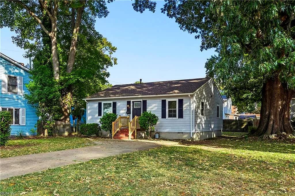 2903 Victoria BLVD, HAMPTON VA 23661 - Photo 3