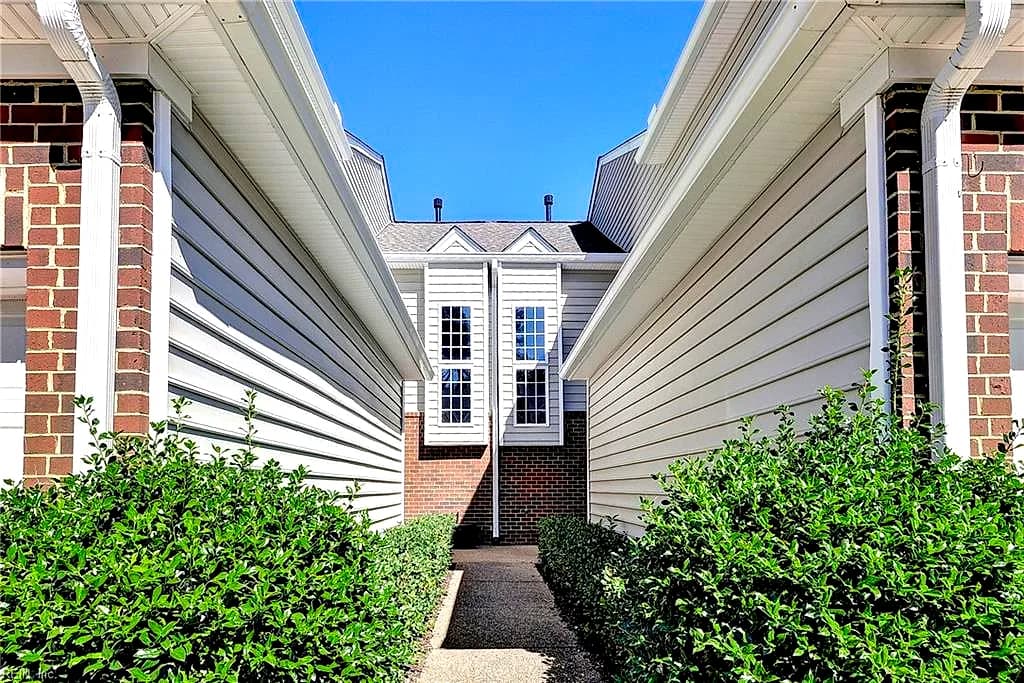 4504 Beacon Hill DR, WILLIAMSBURG VA 23188 - Photo 3