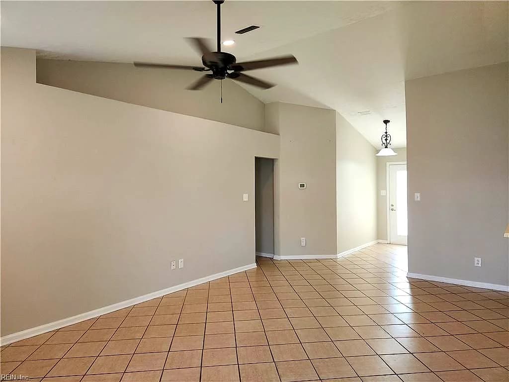637 Birchridge CT, VIRGINIA BEACH VA 23462 - Photo 4