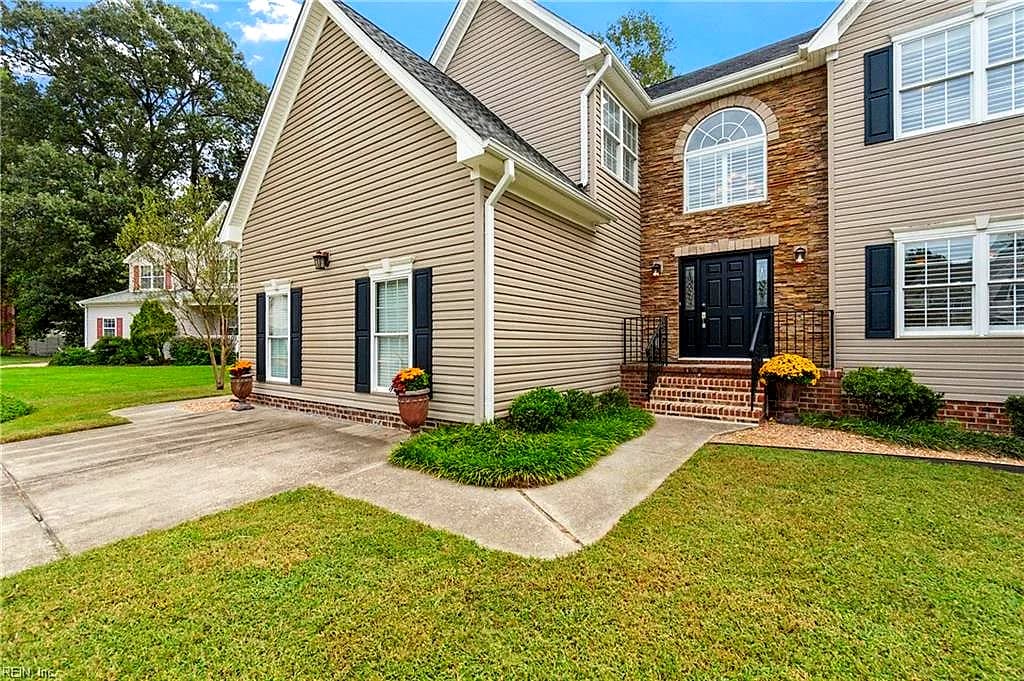 809 Leleon CT, CHESAPEAKE VA 23322 - Photo 3