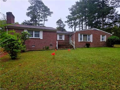 101 Giles LN, YORKTOWN VA 23690 thumb 1