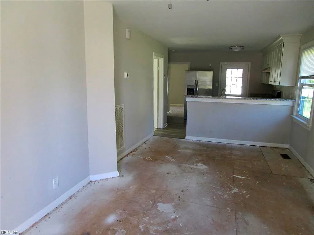 3323 Montana AVE, NORFOLK VA 23513 - Photo 4