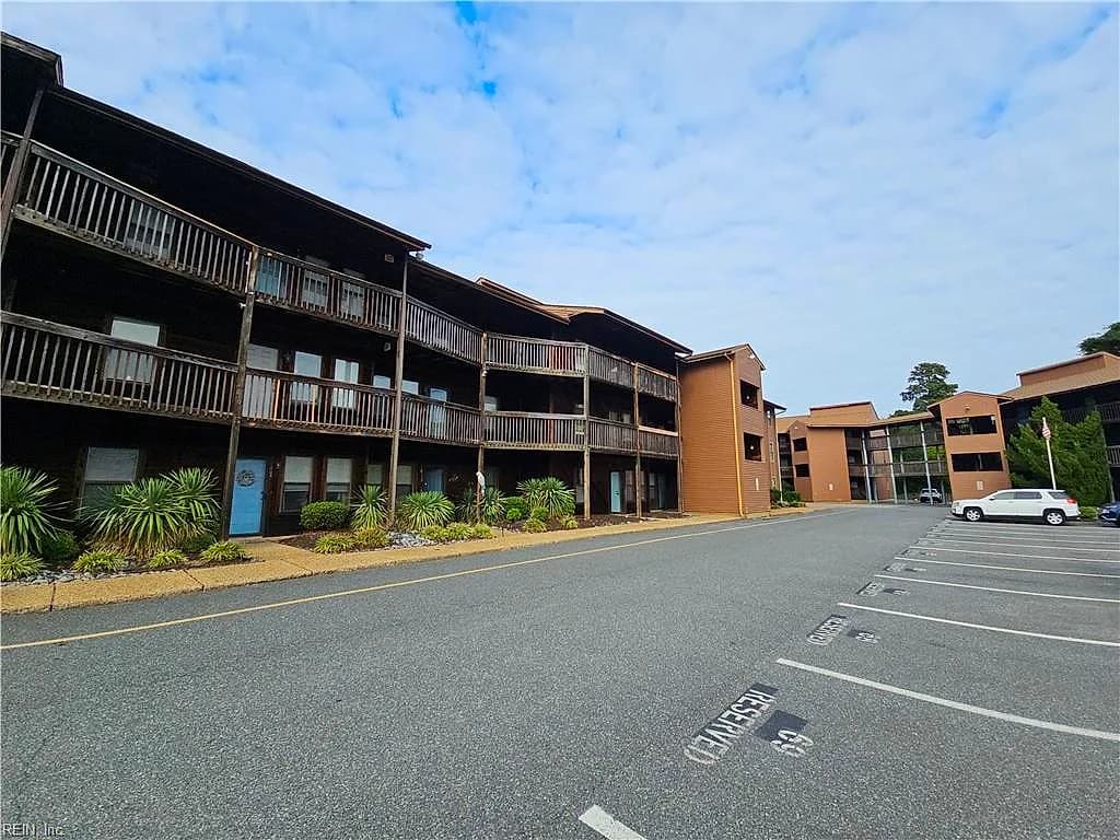 8530 TIDEWATER DR DR ##301, NORFOLK VA 23503 - Photo 5