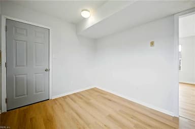10 Harrogate LN, HAMPTON VA 23666 thumb 8
