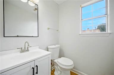 10 Harrogate LN, HAMPTON VA 23666 thumb 10