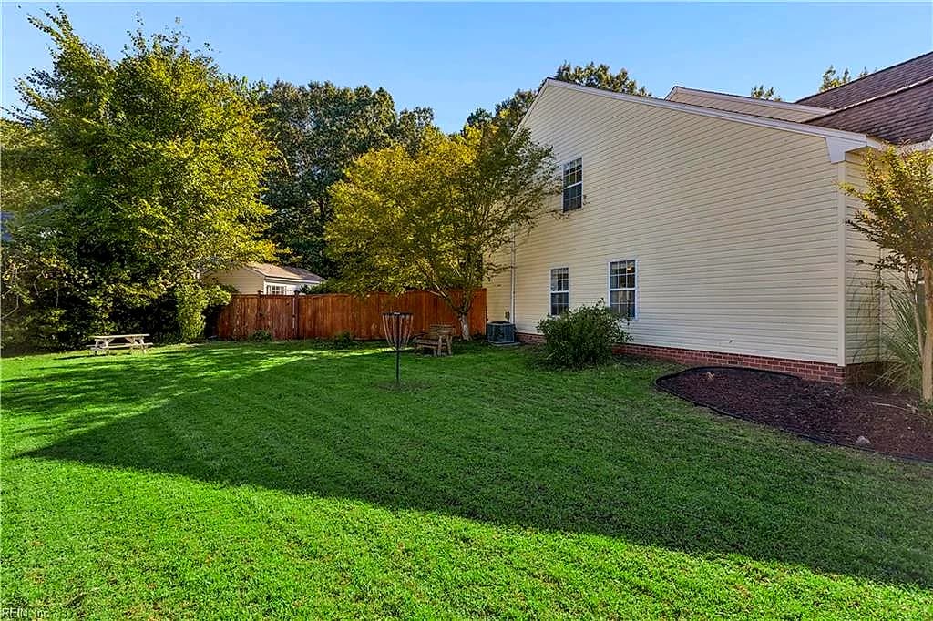116 Ash Hill LNDG, CHESAPEAKE VA 23322 - Photo 4