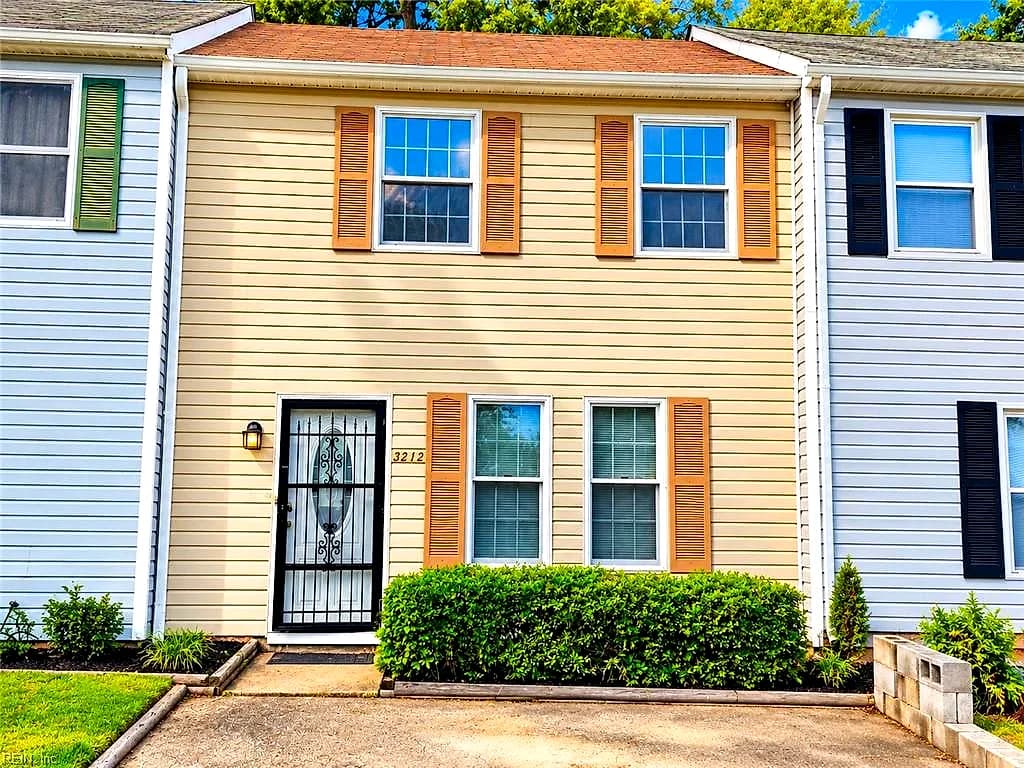 3212 CLOVER ROAD EAST RD, CHESAPEAKE VA 23321 - Photo 2
