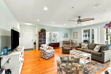 8352 N View BLVD, NORFOLK VA 23518 thumb 8
