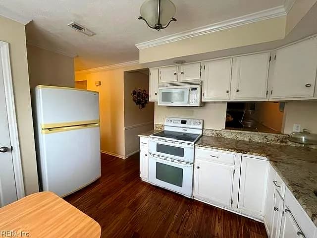 105 Burnt Bridge WAY, YORKTOWN VA 23692 - Photo 5