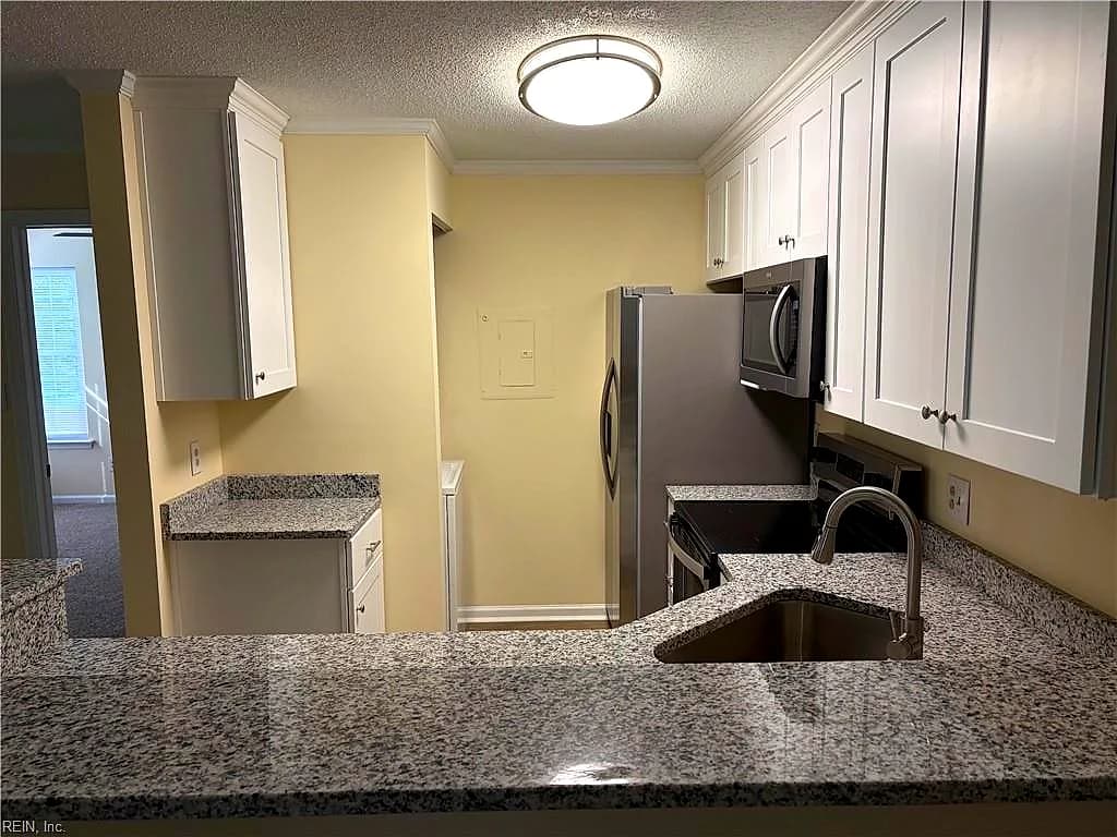 880 DRIFT TIDE DR, VIRGINIA BEACH VA 23464 - Photo 3