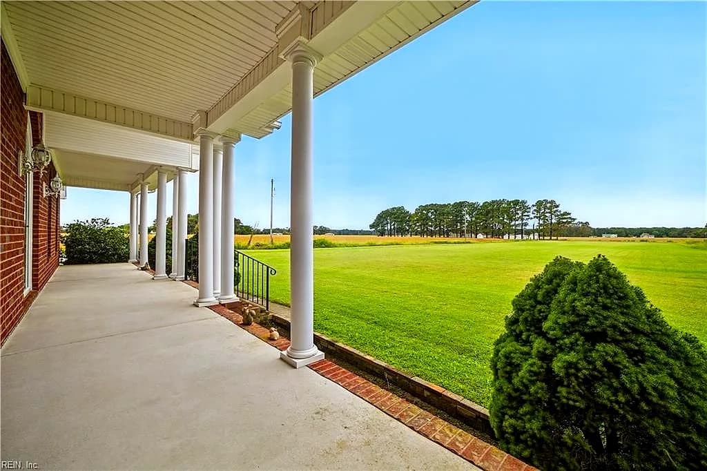 148 Whitehurst RD, KNOTTSISLAND NC 27950 - Photo 3