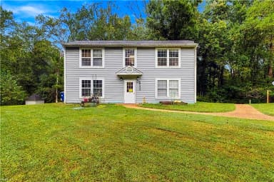 6661 Cedar Lake DR #8, GLOUCESTER VA 23061 thumb 1