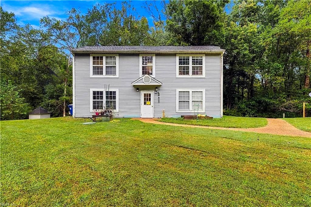 6661 Cedar Lake DR #8, GLOUCESTER VA 23061 - Photo 2
