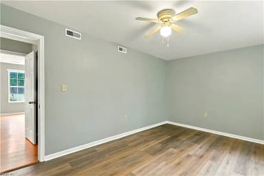 6661 Cedar Lake DR #8, GLOUCESTER VA 23061 thumb 12