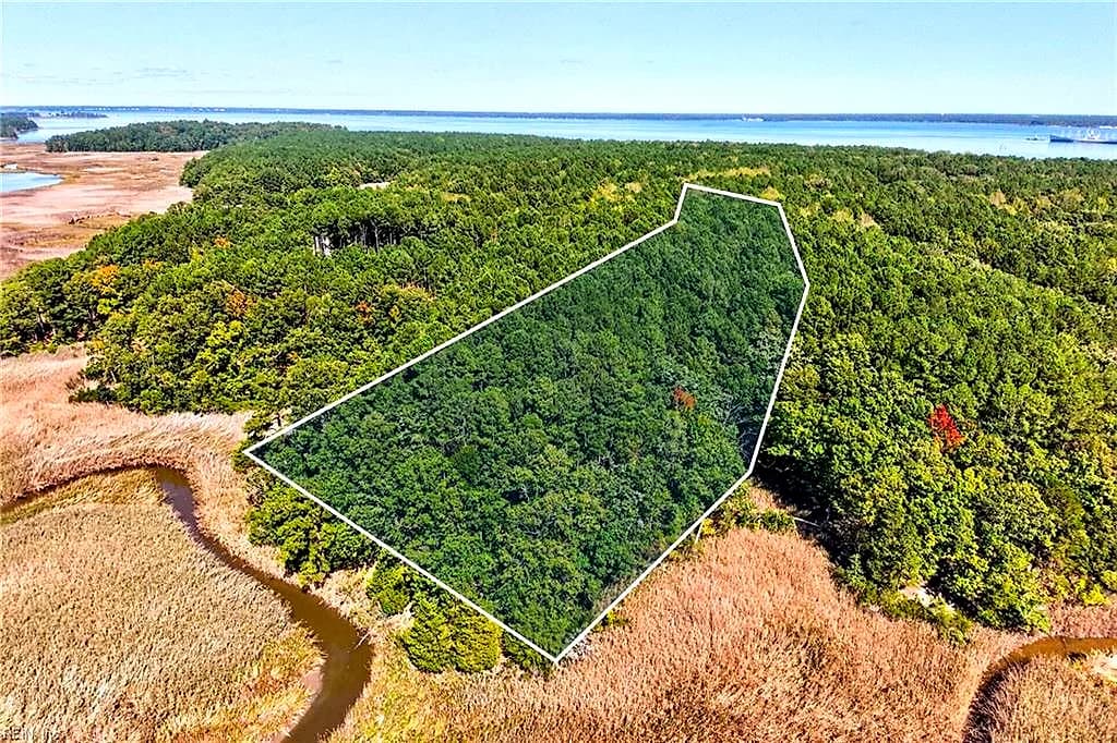 14310 Hardys PL, SMITHFIELD VA 23430 - Photo 3