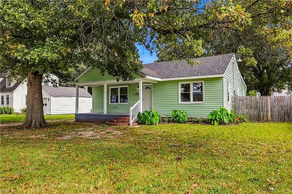 1311 Perry ST, CHESAPEAKE VA 23324 - Photo 4