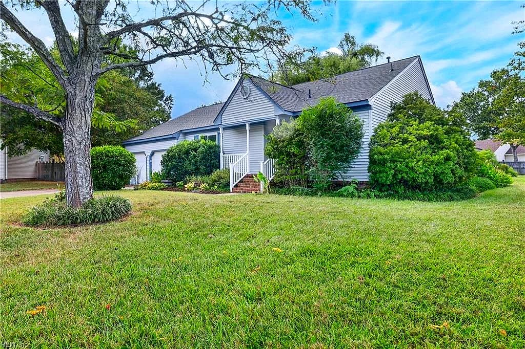 1925 Ravencroft LN, VIRGINIA BEACH VA 23454 - Photo 2