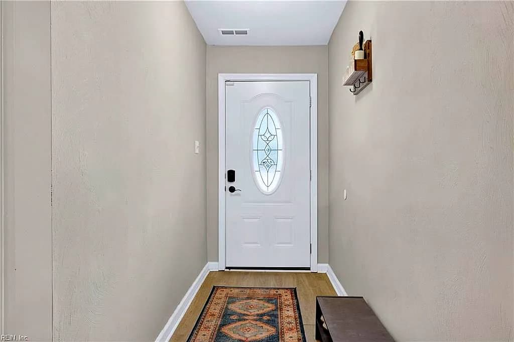 1925 Ravencroft LN, VIRGINIA BEACH VA 23454 - Photo 3