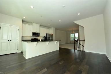 1093 Fleming DR, VIRGINIA BEACH VA 23451 thumb 9