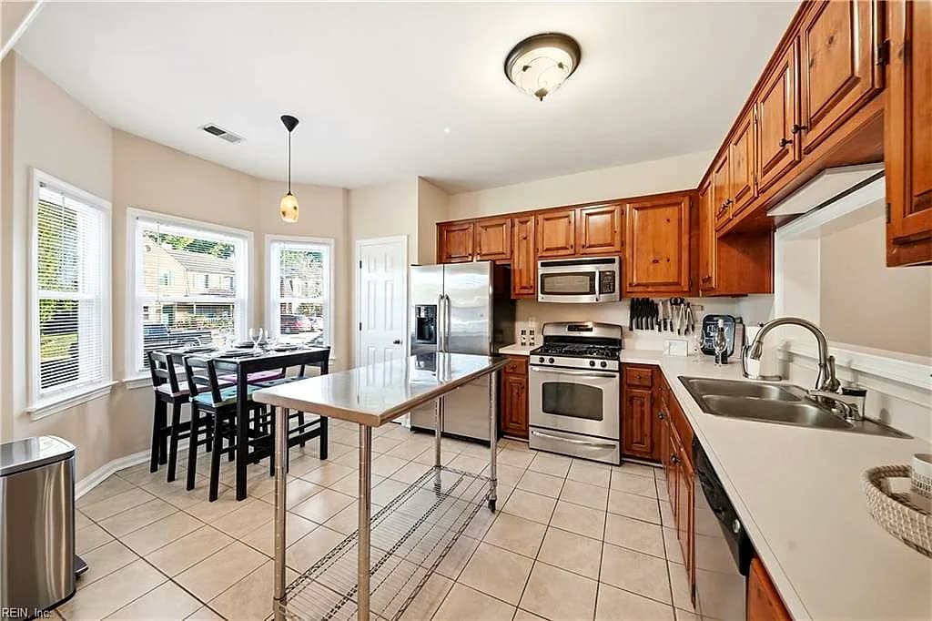758 Creekside CRES, CHESAPEAKE VA 23320 - Photo 4
