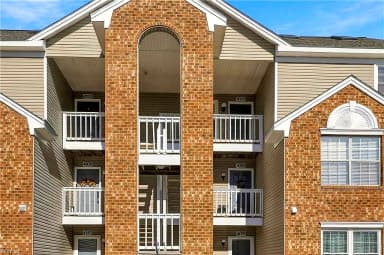 4221 Laurel Green CIR, VIRGINIA BEACH VA 23456 thumb 2