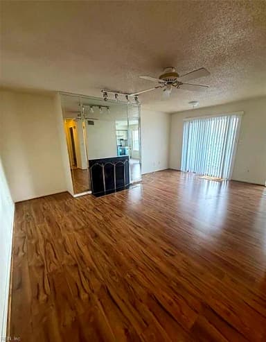 616 Shoreham CT, VIRGINIA BEACH VA 23451 thumb 3