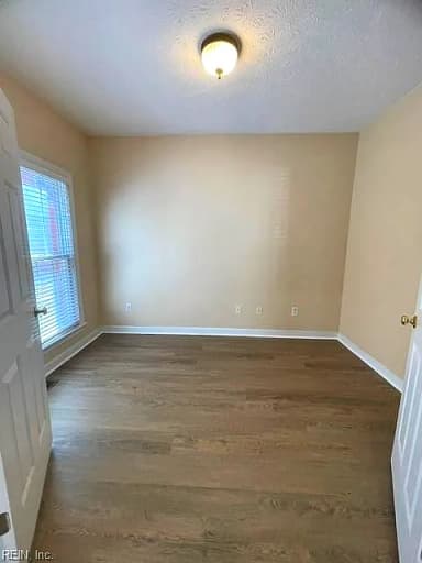 311 Herman Melville AVE, NEWPORT NEWS VA 23606 thumb 4