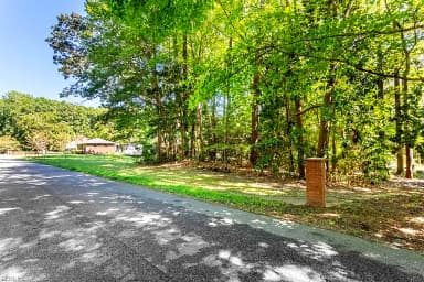 42 Scufflefield RD, NEWPORT NEWS VA 23602 thumb 1